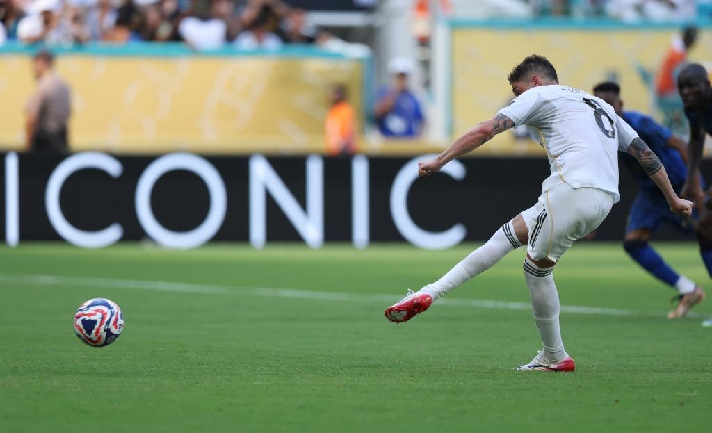 意甲赛程推进 节奏加快